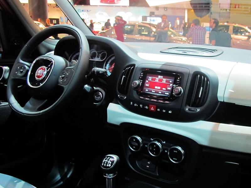 FIAT 500L en el Salón de BA 2013