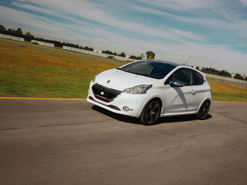 Peugeot 208 Gt 2014