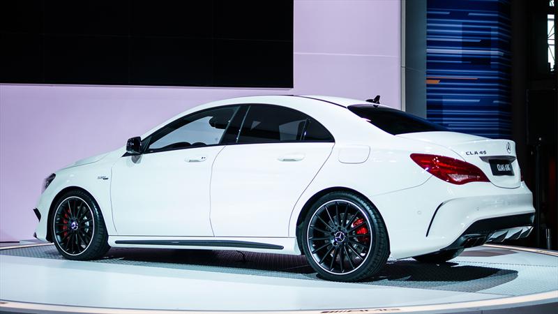 Mercedes-Benz CLA 45 AMG