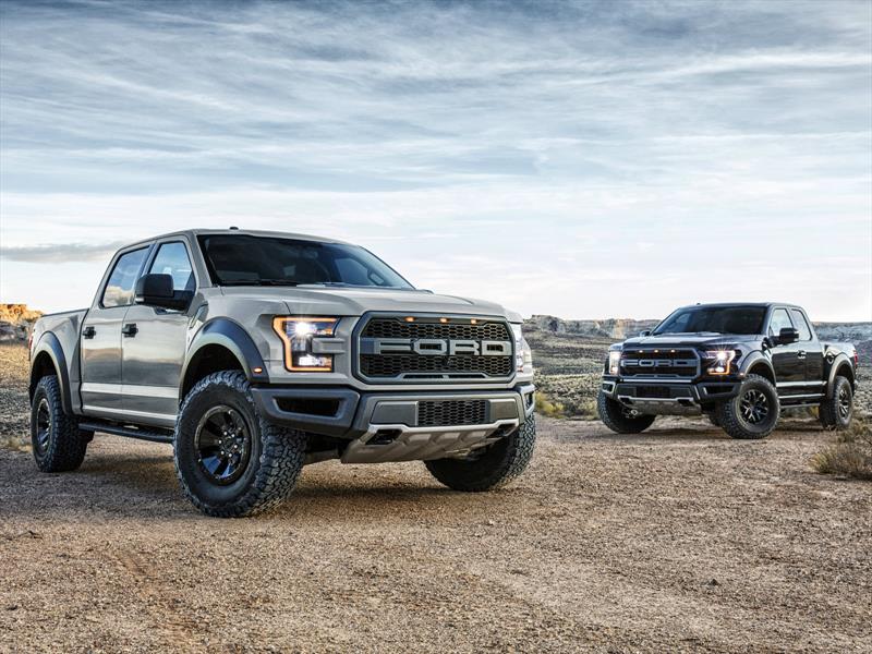 Ford F-150 Raptor SuperCrew 2017