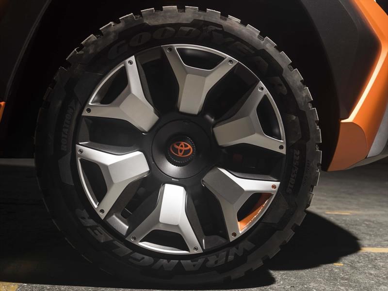 Toyota FT-4X Concept