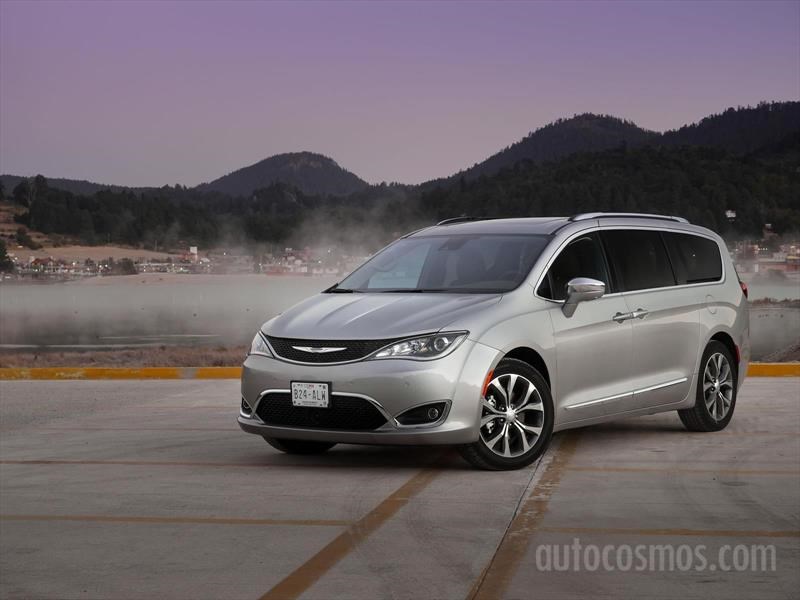 Chrysler Pacifica 2017