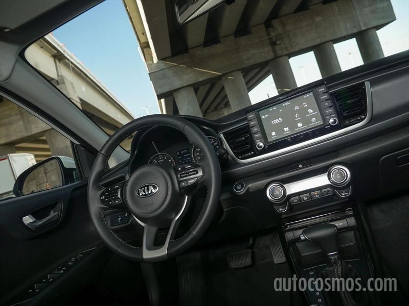 KIA Rio Sedán 2018