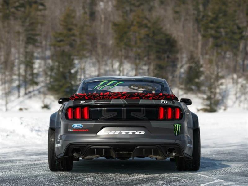 Ford Mustang RTR 2015