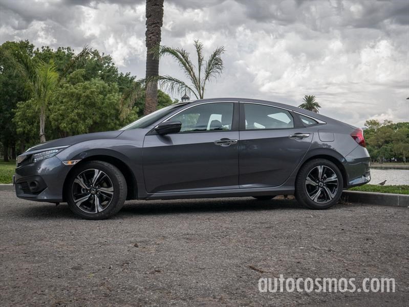 Honda Civic Sedán a prueba