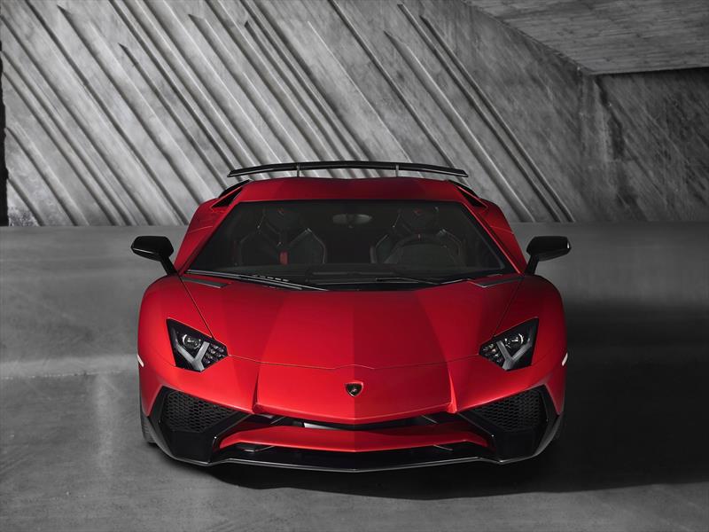 Lamborghini Aventador LP 750-4 Superveloce