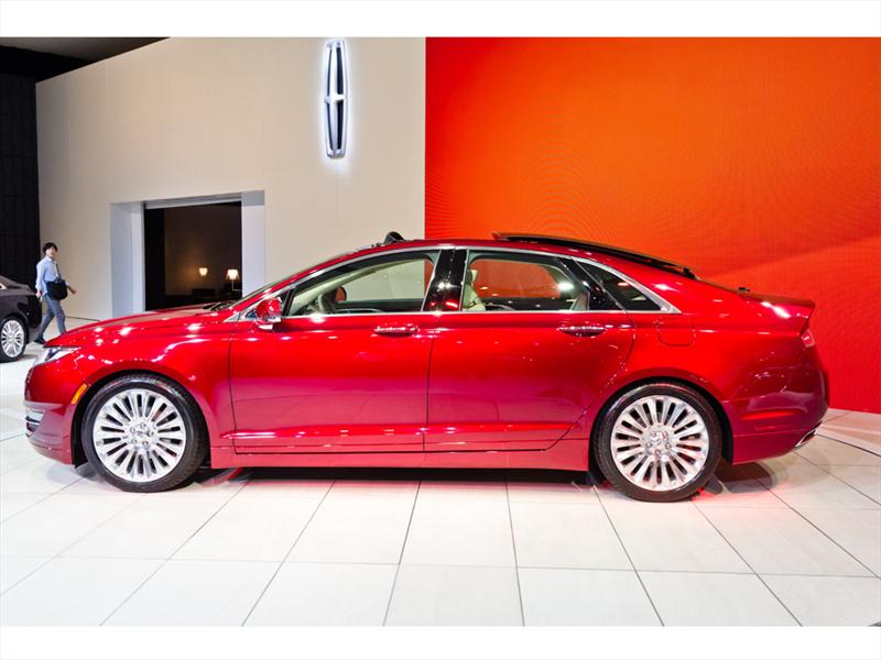 Lincoln MKZ 2013 en Nueva York 2012