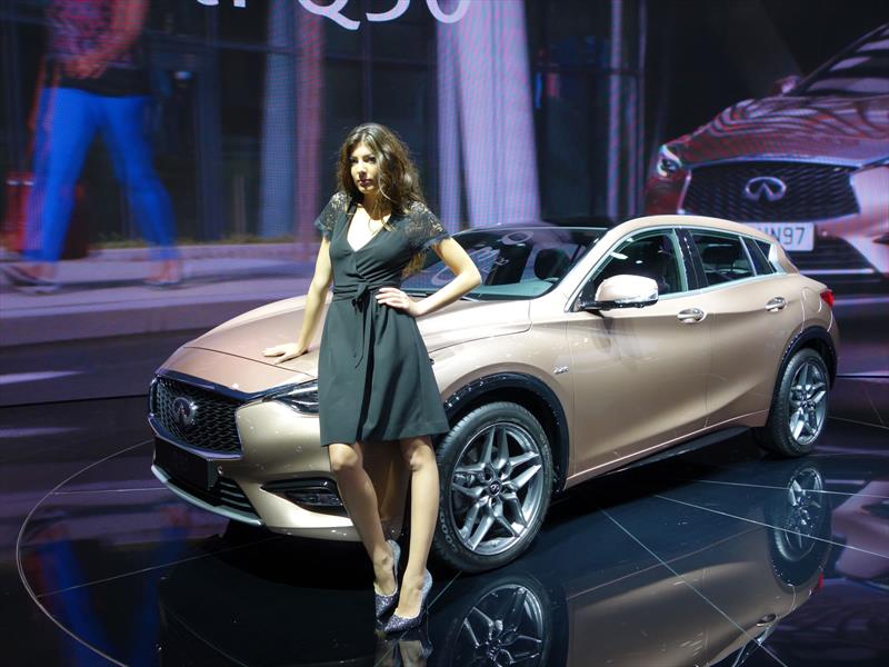 Infiniti Q30