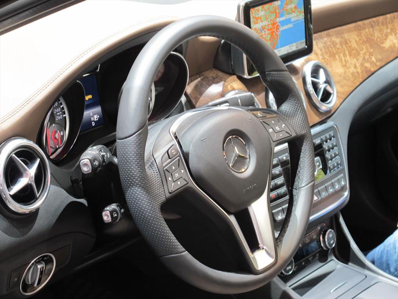 Mercedes-Benz GLA 2015