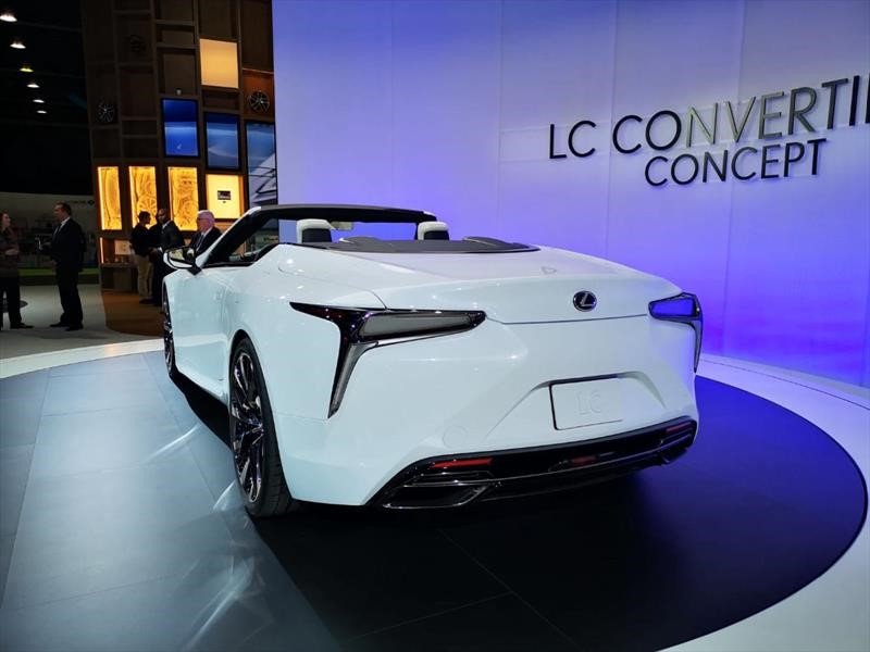 Lexus LC Convertible Concept