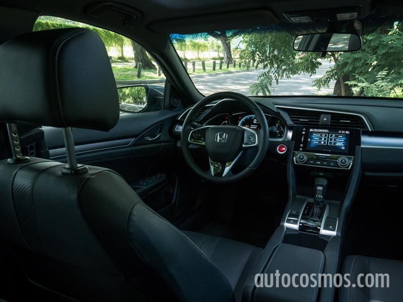 Honda Civic Sedán a prueba