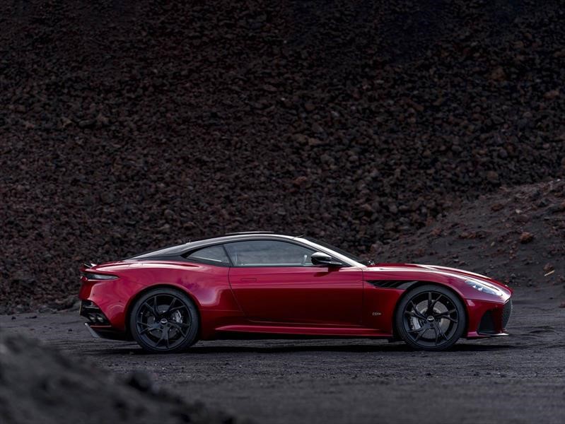 Aston Martin DBS Superleggera 2019