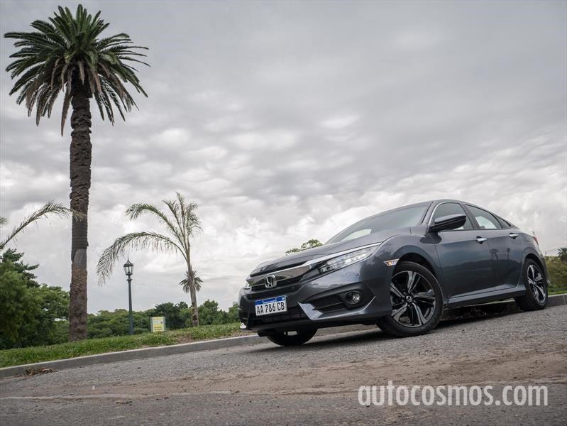 Honda Civic Sedán a prueba