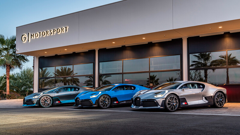 Tres Bugatti Divo juntos en pista