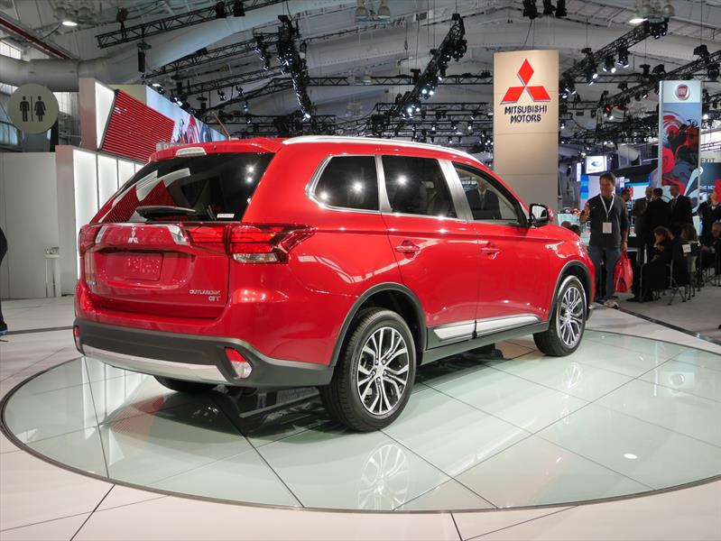 Mitsubishi Outlander 2016