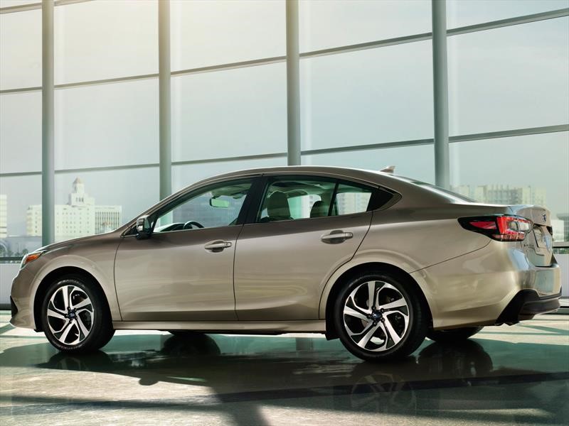 Subaru Legacy 2020