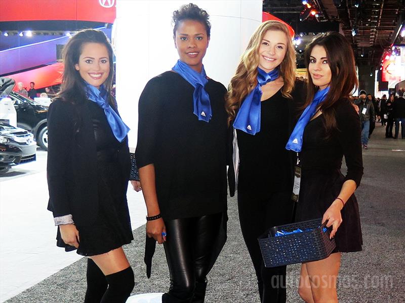 Las chicas del Salón de Detroit 2016
