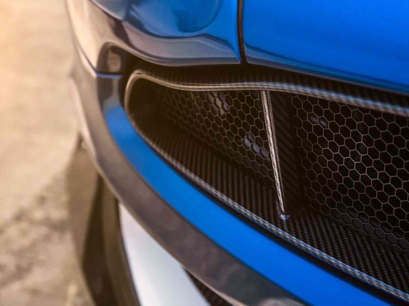 Aston Martin Vanquish S 2017