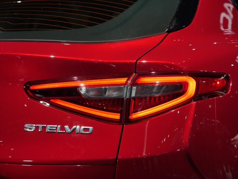 Alfa Romeo Stelvio 2018
