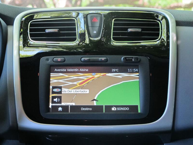 Probamos a fondo el nuevo Renault Logan