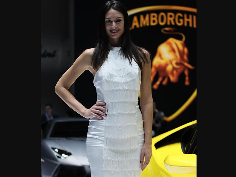 Las chicas del Salón de Ginebra 2014