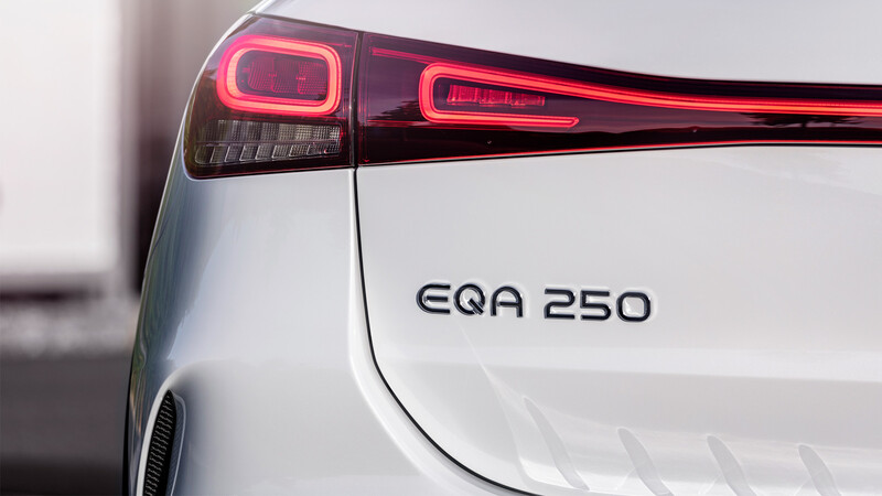 Mercedes-Benz EQA 2021