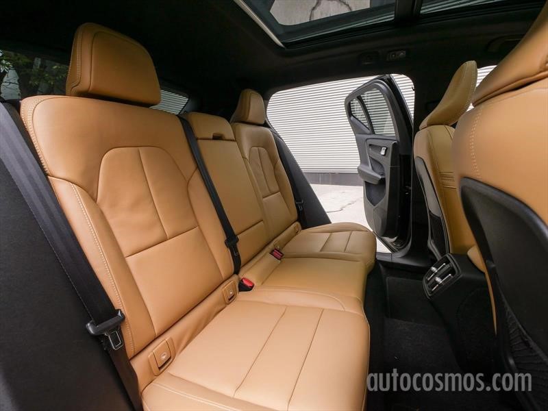 Volvo XC40 2019