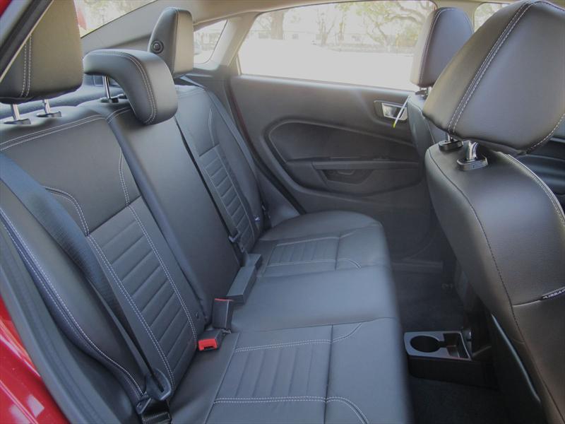 Manejamos el nuevo Ford Fiesta KD Powershift