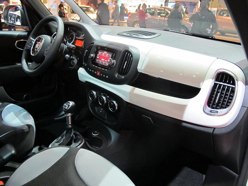 FIAT 500L en el Salón de BA 2013
