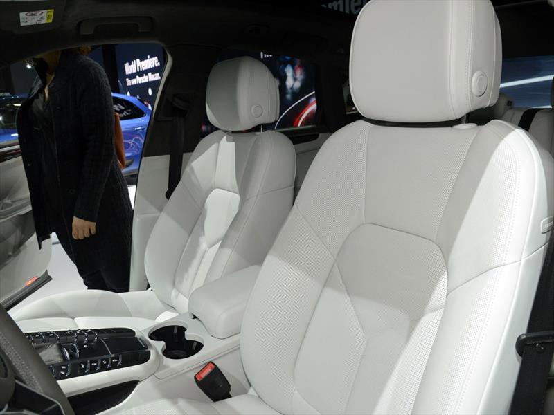 Porsche presenta el Macan en Los Angeles