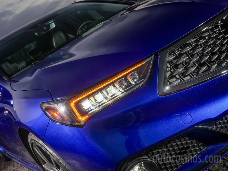 Acura TLX 2018