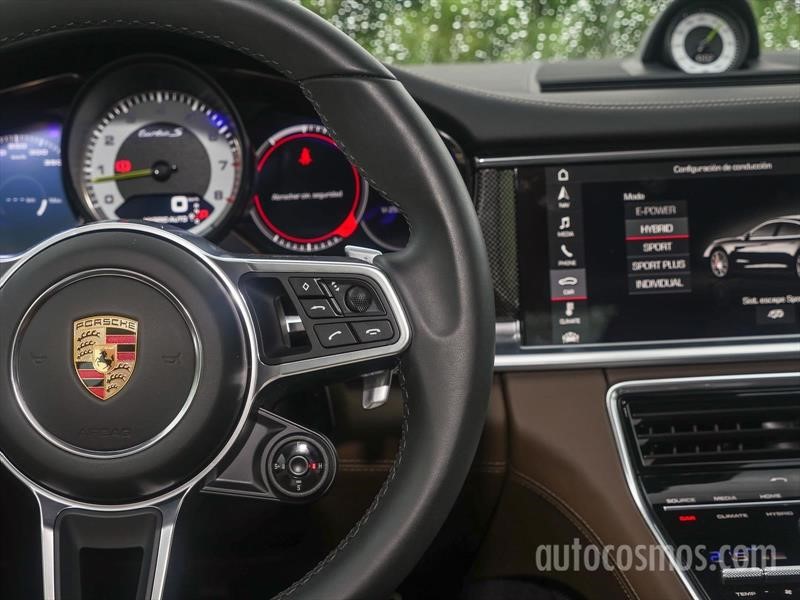 Porsche Panamera Turbo S E-Hybrid 2018