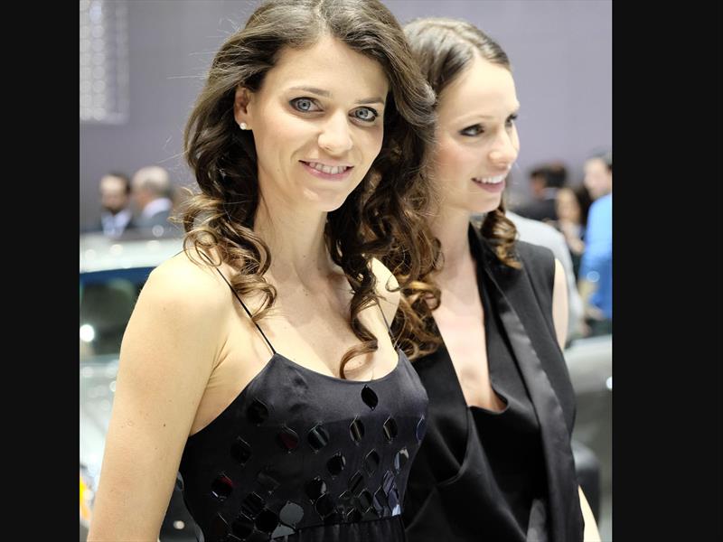 Las chicas del Salón de Ginebra 2014