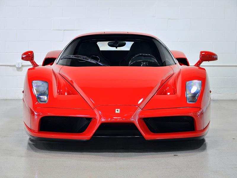 Ferrari Enzo modelo 2003 a la venta