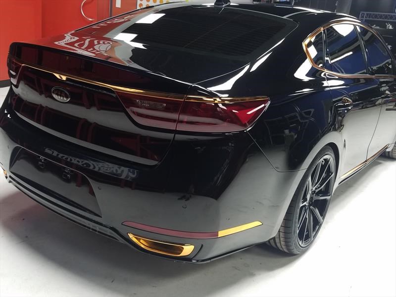 Special Kia Cadenza Obsidian
