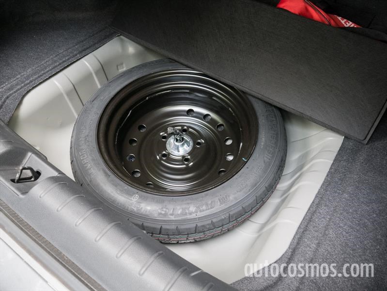 Honda Civic Sedán a prueba