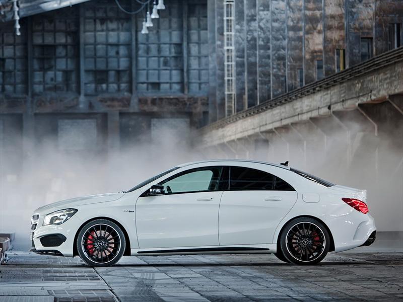 Mercedes-Benz CLA 45 AMG