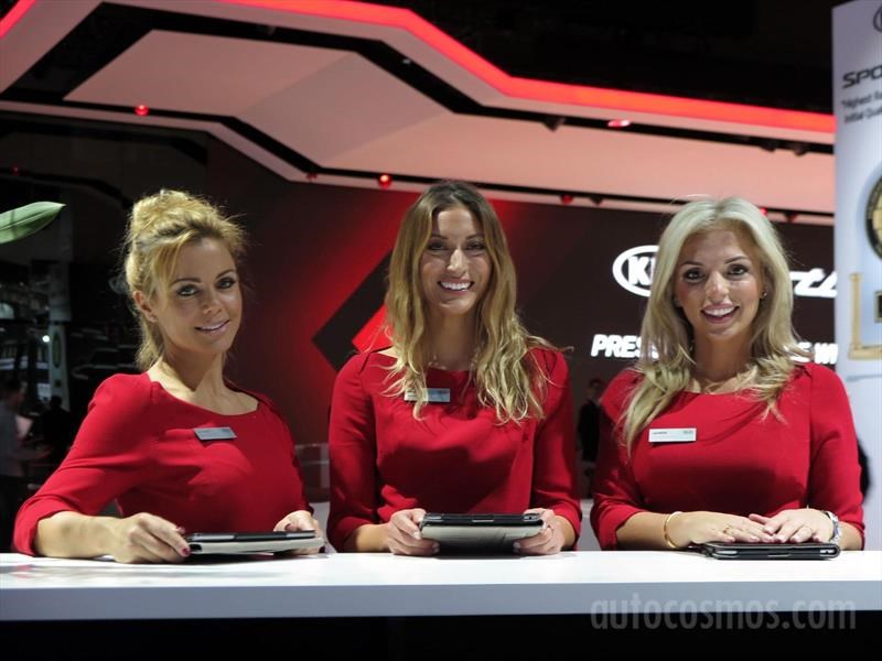 Las chicas del Salón de Detroit 2017