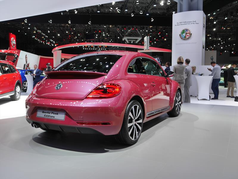 Volkswagen Beetle Pink Color Edition