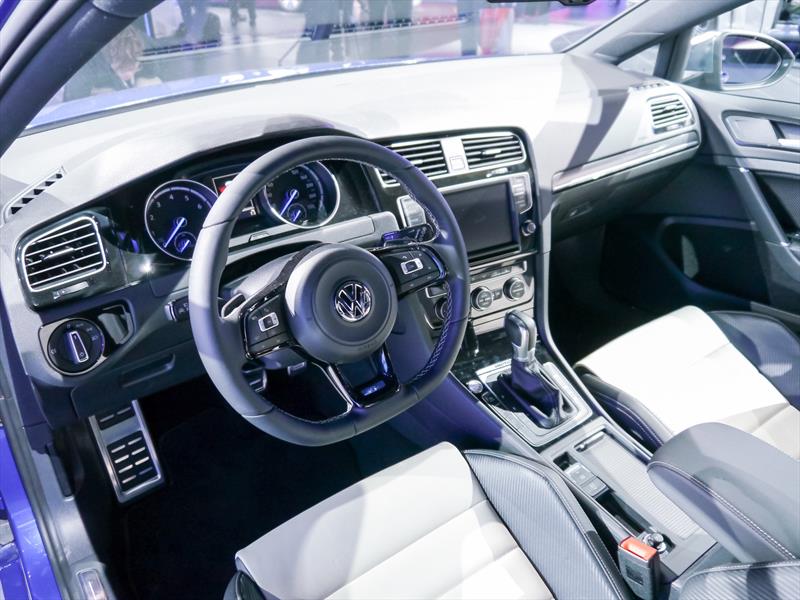 Volkswagen Golf R Variant 2015