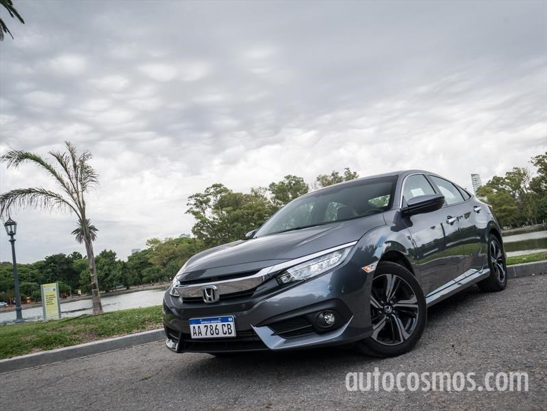Honda Civic, décima generación a prueba