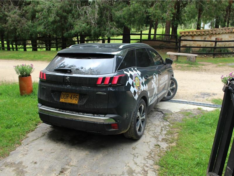 Test Drive Peugeot 3008