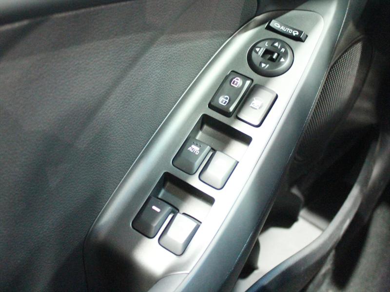 Nuevo Kia Cerato 2013 en el Salón del Automóvil