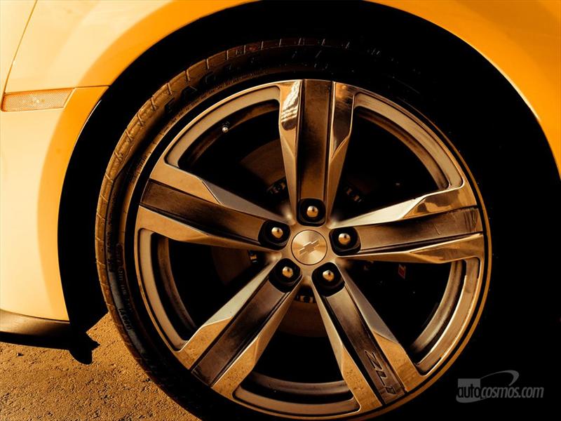 Super Prueba 2012: Chevrolet Camaro ZL1 2013