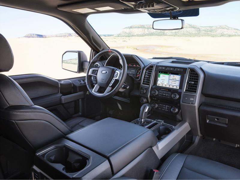 Ford F-150 Raptor SuperCrew 2017