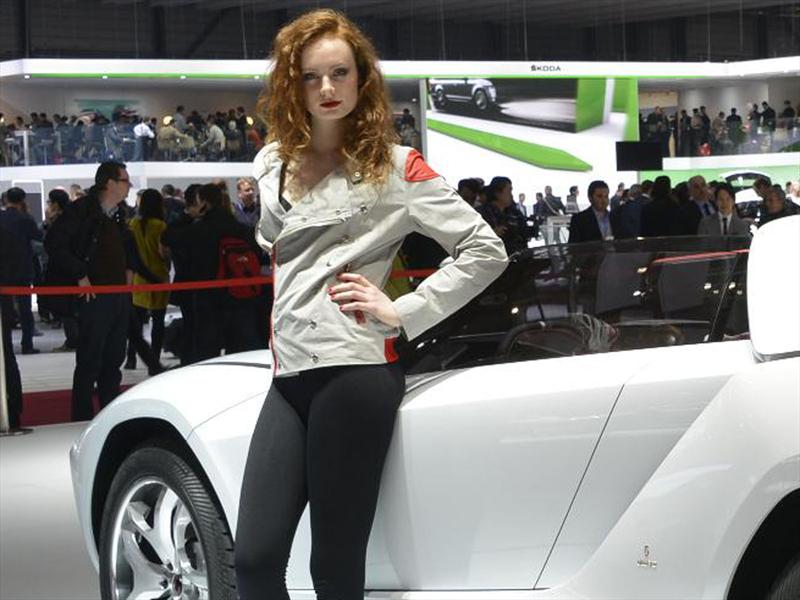 Las chicas del Salón de Ginebra 2013