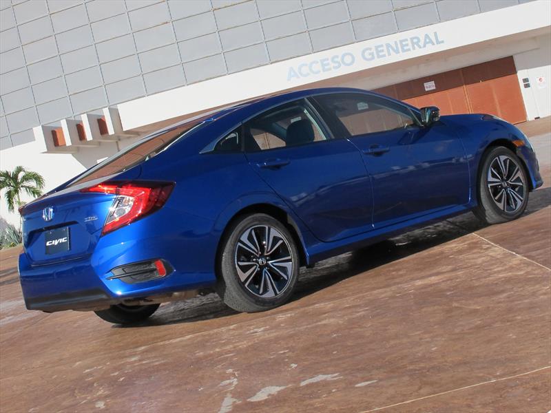 Honda Civic Sedán 2016