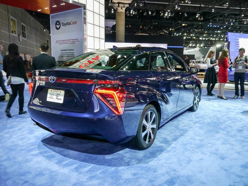 Toyota Mirai 2016