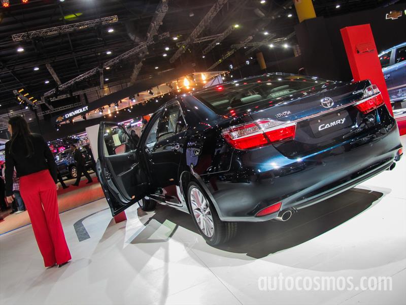 Toyota en el Salón de Buenos Aires 2015