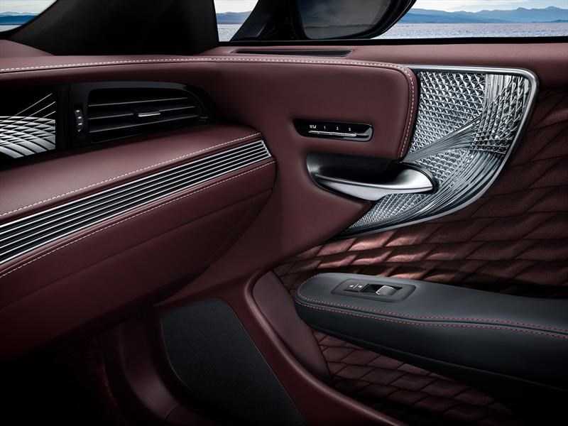 Lexus LS500h